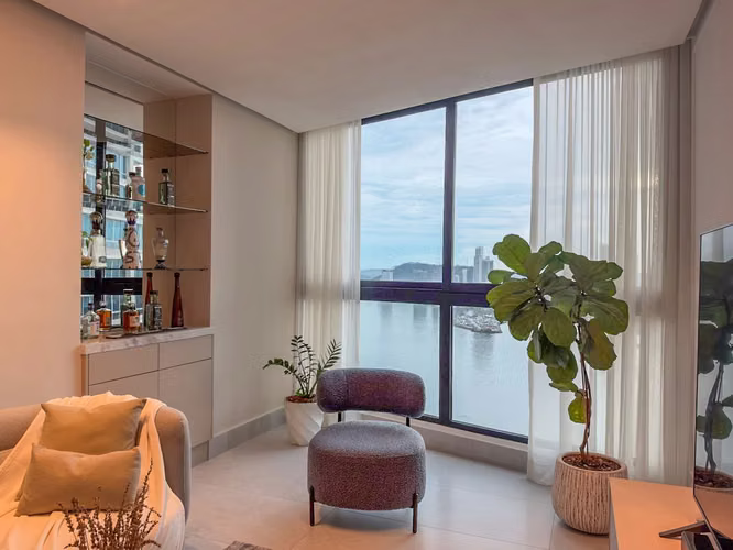 ALQUILER APARTAMENTO AMOBLADO PH AQUAPOINT VISTA AL MAR