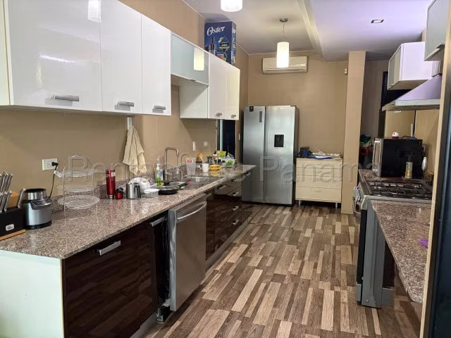 Alquiler de Apartamento en Punta Pacifica, PH Q Tower 27LGG2713