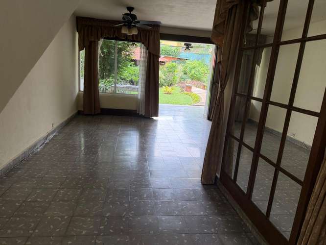 Venta de casa en Herbruger, Bella Vista - Imagen 3
