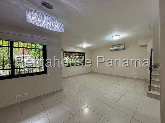 Venta de Casa en Clayton Embassy Club ANL