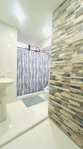 Habitación con Parking para dama | Coco del Mar | San Francisco - Imagen 3