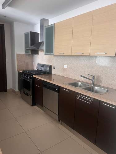 Alquilo apartamento Punta Pacifica 