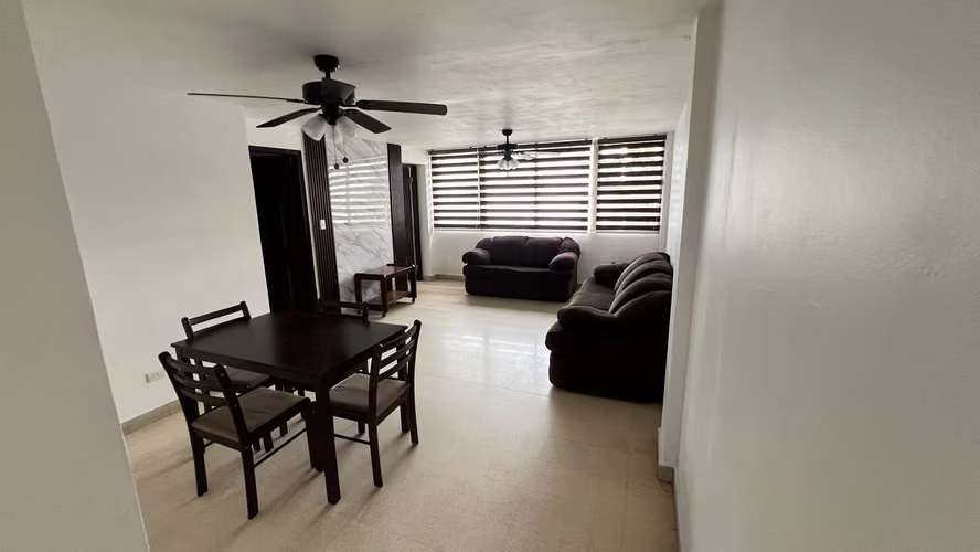 Tranquilo y espacioso Apartamento Semi Amoblado