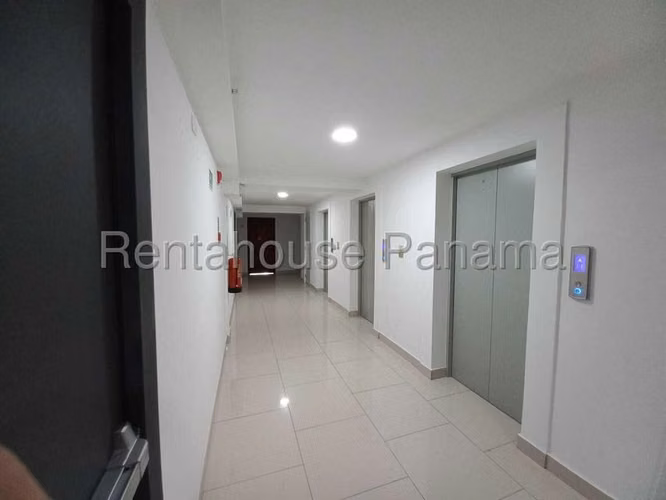 J2716GRR Alquiler de Apartamento en Carrasquilla