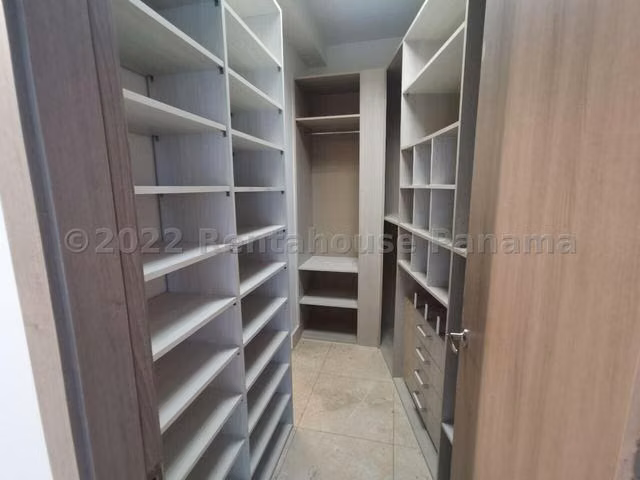 Venta de Apartamento en Paitilla, PH Deluxe Residences  Lower Pent House  27LGG2700