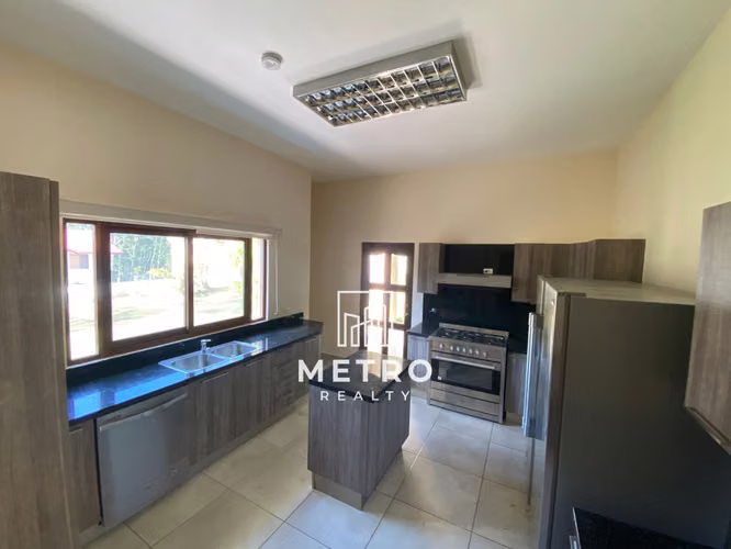 Venta de Casas en Clayton en Senderos de Camino de Cruces