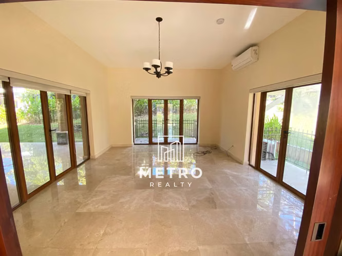 Venta de Casas en Clayton en Senderos de Camino de Cruces