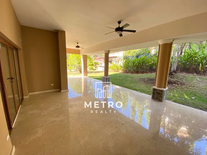 Venta de Casas en Clayton en Senderos de Camino de Cruces