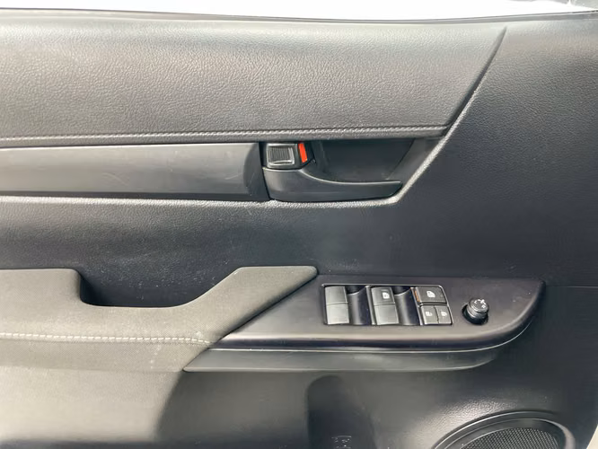 TOYOTA HILUX - 2024 - PPHX - Automarket - Imagen 4
