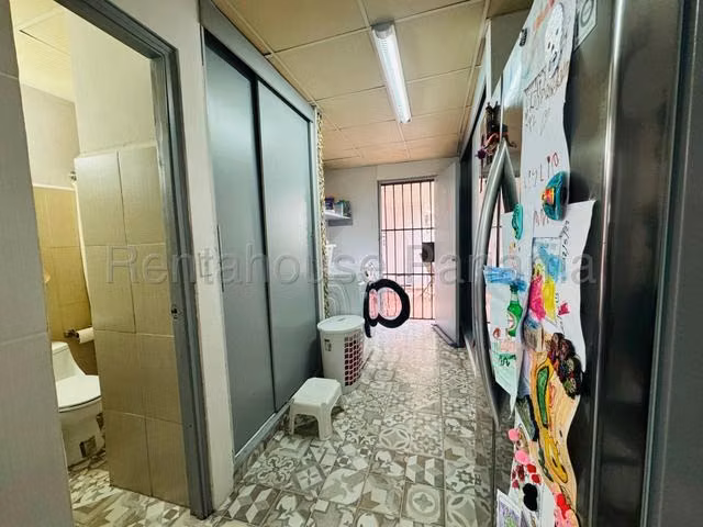 Venta de Casa en Chanis, Residencial Los Laureles 26LGG3139