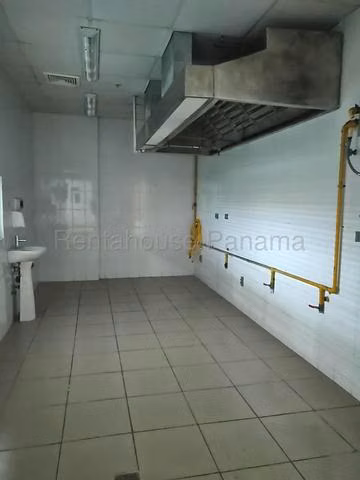 Alquiler de Local Comercial en Costa del Este, Feria Centro Comercial  Atrio Mall 26LGG5625