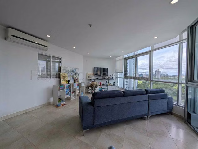 Apartamento en alquiler en Costa del Este 27LRL2749