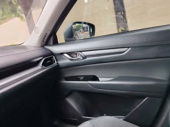 MAZDA CX5 2019 AUTOMÁTICA ÚNICO DUEÑO NEGOCIABLE  - Imagen 9