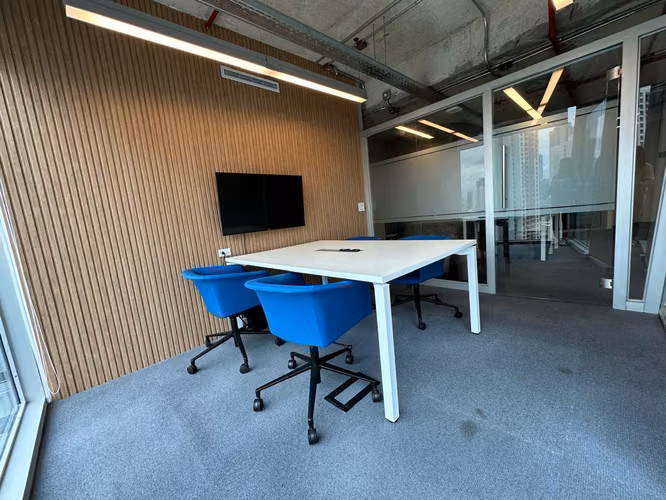 ALQUILO OFICINA AMOBLADA OCEANIA BUSINESS PLAZA , 75 MT, TODO INCLUIDO , $1600 - Imagen 2