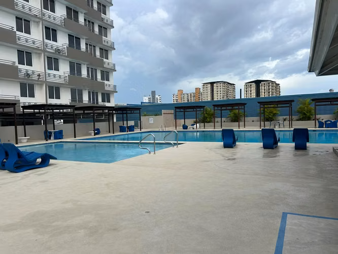 Apartamento equipado de 2 recamaras cerca de la UTP de Tumba Muerto - Imagen 13