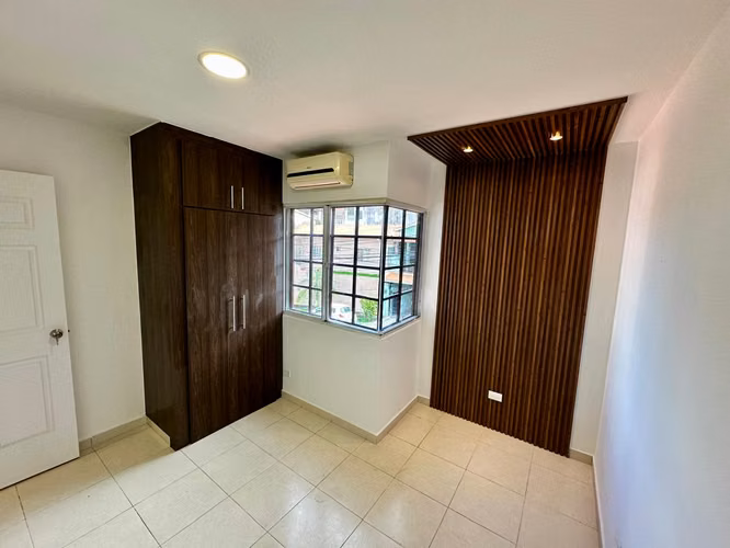 ALQUILER DE APARTAMENTO - Imagen 2