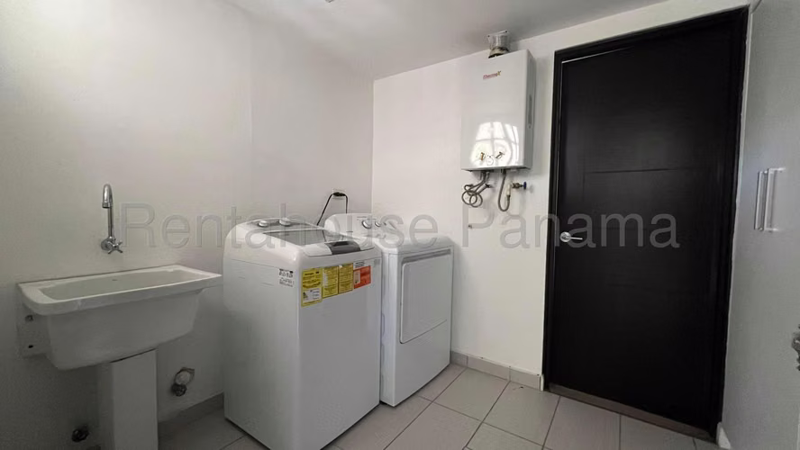 VENTA DE CASA EN ALBROOK MCD27-1391
