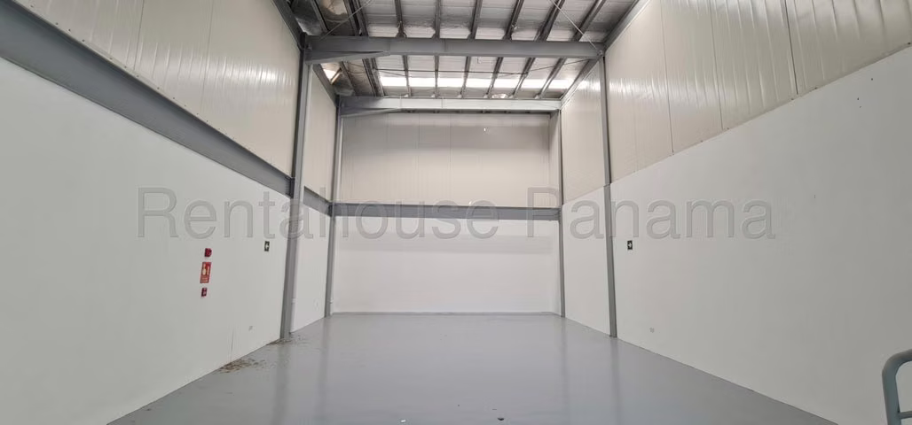 Galera en Venta, Parque Lefevre 26EPP3464 - Imagen 3