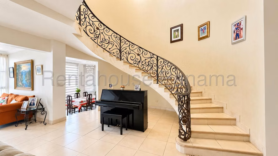 VENTA DE CASA EN PUEBLO NUEVO MCD27-1097