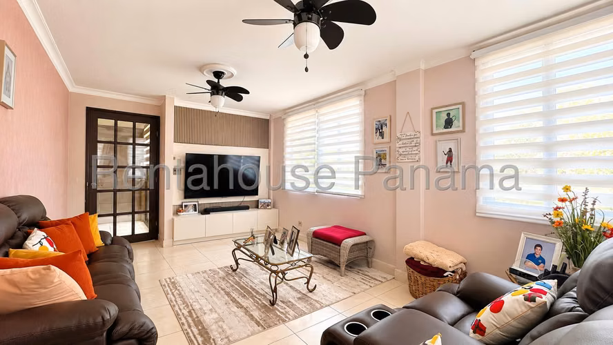 VENTA DE CASA EN PUEBLO NUEVO MCD27-1097