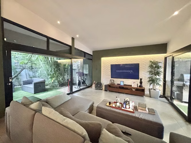 Residencia Unifamiliar Remodelada en Coco del Mar | Privacidad, Diseño Moderno y Patio Privado - Imagen 17