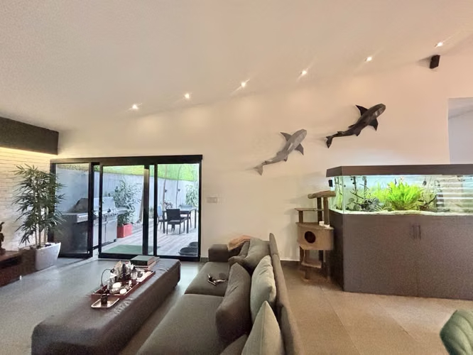 Residencia Unifamiliar Remodelada en Coco del Mar | Privacidad, Diseño Moderno y Patio Privado - Imagen 15