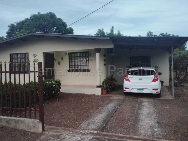 House in Aguadulce Calle Carretera Panamericana, Aguadulce,