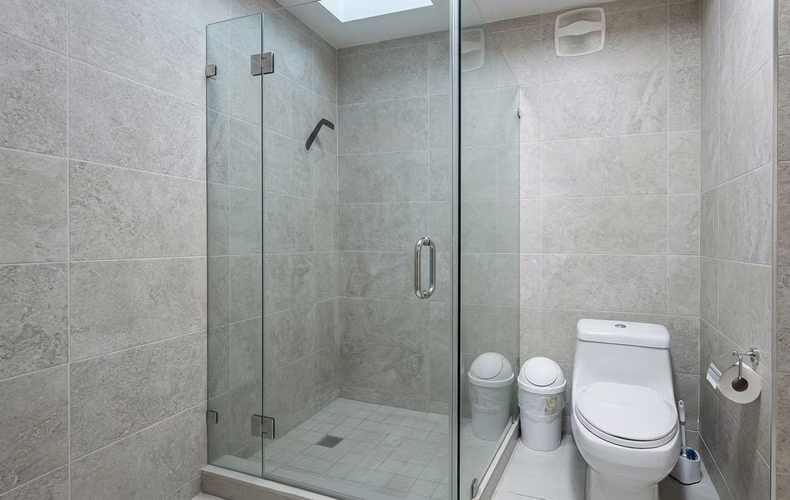 Apartamento en Obarrio I con balcon y ubicación privilegiada - Imagen 13