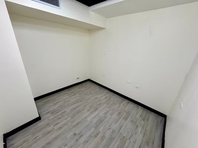 Oficina cerrada con ambiente privado · Plaza Paitilla · 31C - Imagen 2