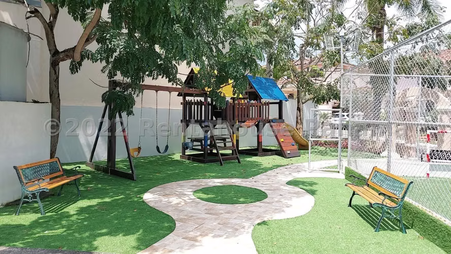Venta de casa en Corona Gardens 26MVCH445
