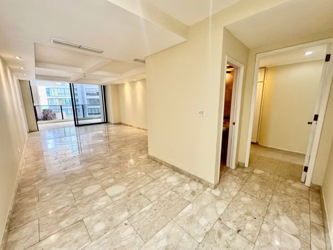 3 HAB CON BAÑO Y WALK-IN · VISTA AL MAR · GOLDEN PALACE  - Imagen 5