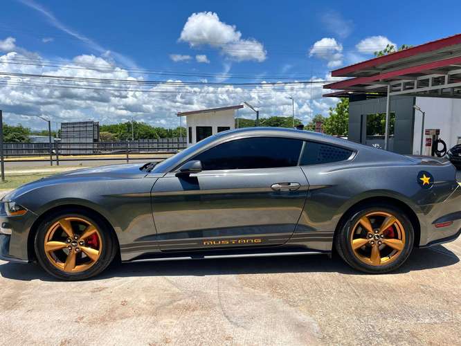  Ford Mustang 2020 EcoBoost 2.3L TURBO