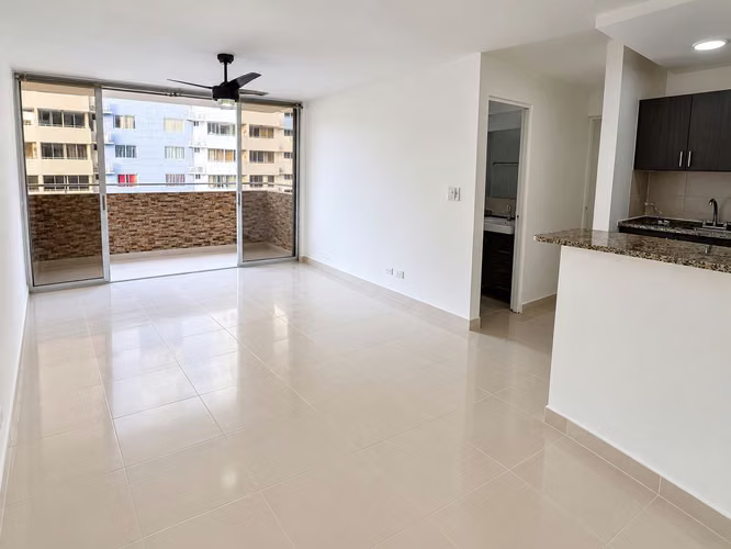 COUNTY OF THE KING I 64 M ² I BALCON + EXCELLENT DISTRIBUTION