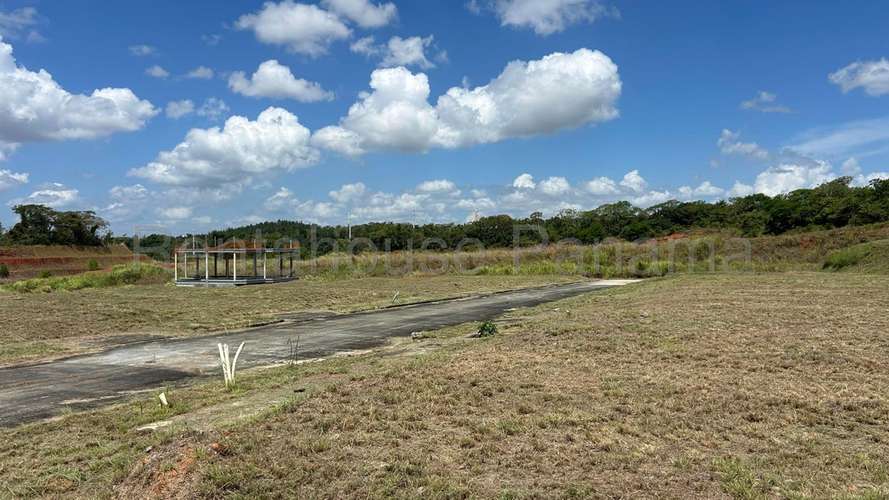 J2754GRR Land Sale in Panama North