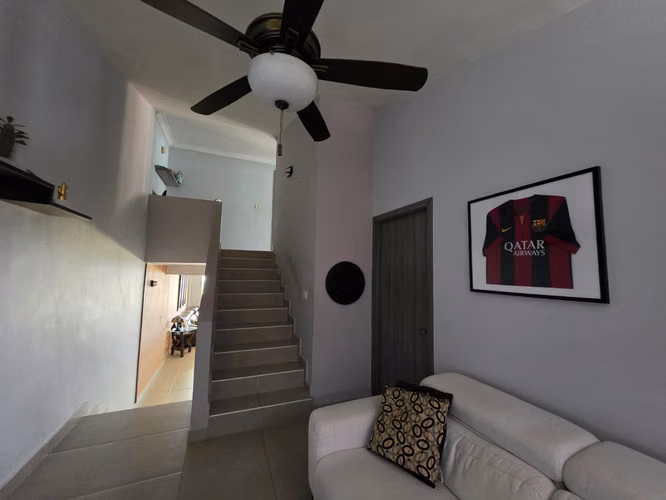 VENTA DE CASA EN ALTOS DE PANAMA - LIMAJO - AMPLIOS ESPACIOS Y EXCELENTE ESTADO - Imagen 4