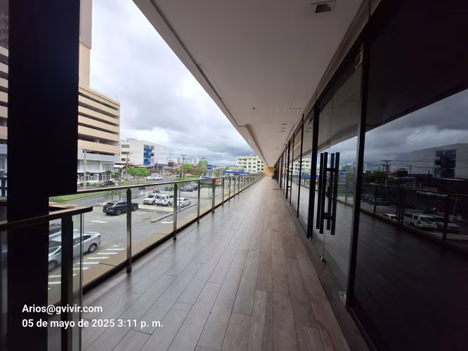 Liberty Plaza. Local 115mts terminado AC $2145.26 - Imagen 5