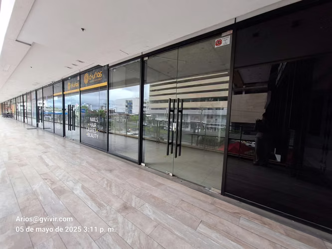 Liberty Plaza. Local 115mts terminado AC $2145.26 - Imagen 6