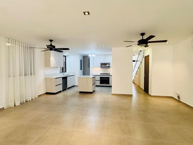 VENTA DE CASA REMODELADA EN BRISAS DEL GOLF - JC - Imagen 3