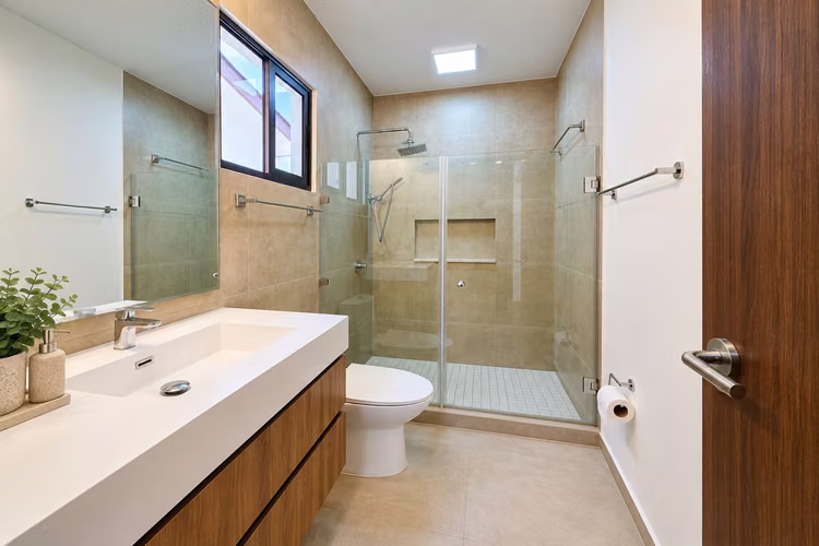 VENTA DE CASA REMODELADA EN BRISAS DEL GOLF - JC - Imagen 16