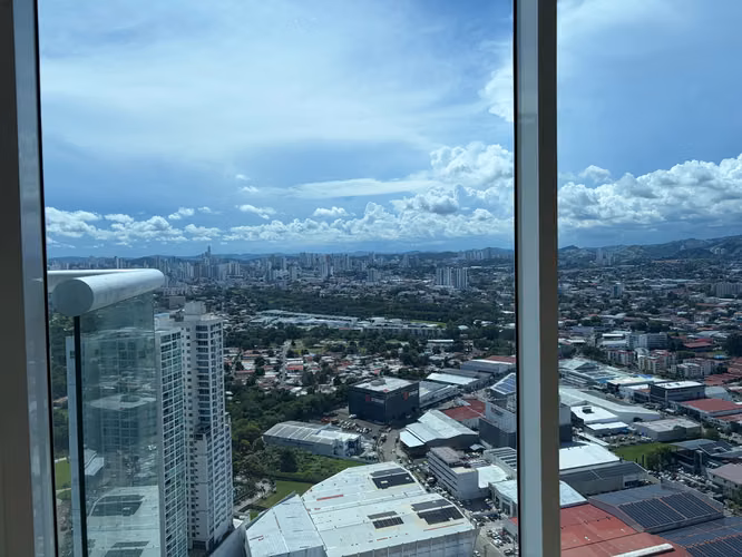  ALQUILER: Amoblado apartment in PH The Regent - East Coast