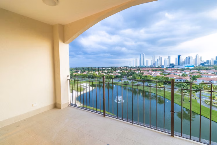 Apartamento 2 de recs. más Ático con 3ra rec. en The Reserve Santa María