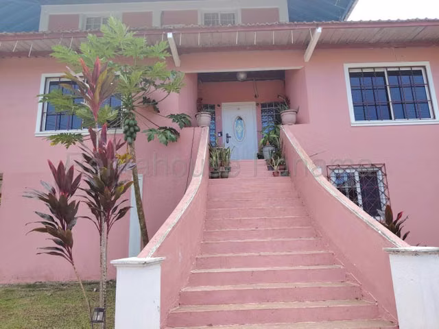 Venta casa familiar duplex adosada en area revertida Colon 26GC4631 - Imagen 1