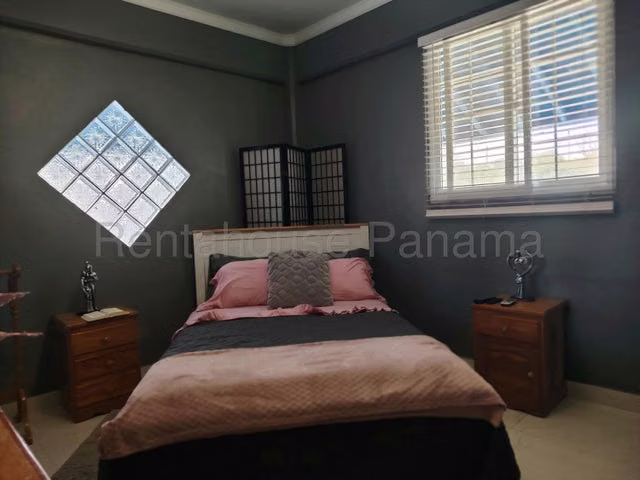 Venta casa familiar duplex adosada en area revertida Colon 26GC4631 - Imagen 8