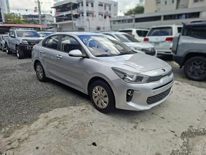 KIA RIO 2018
