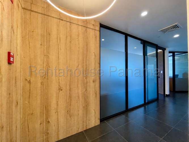 Oficina En Venta En Calle 50 YM