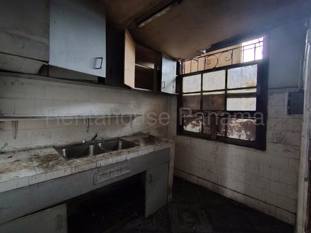 Inversion Colon, Venta edificio colonial para alquiler de apartamentos y locales Colón , Panama 26GC4103 - Imagen 6