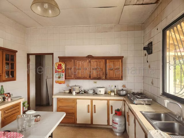 Casa tipo duplex en Ciudad Colon, amplia y con excelente ubicacion 25GC7617 - Imagen 13