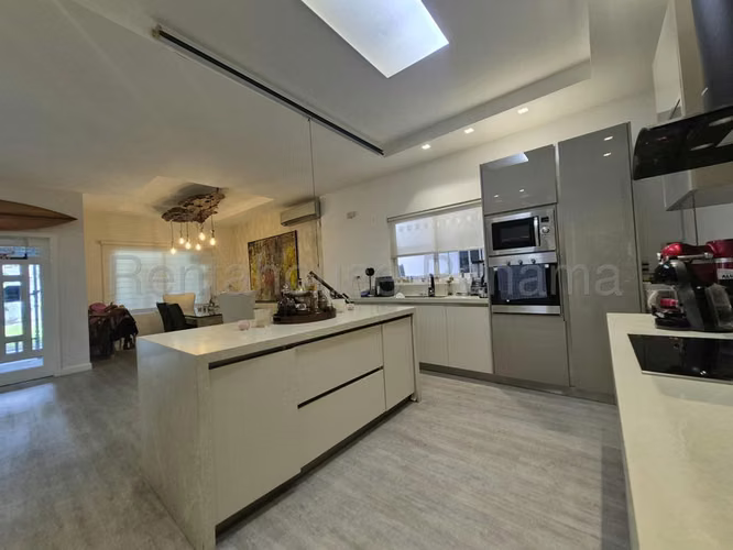 Venta de casa en Sunsent Coast 27MVCH593