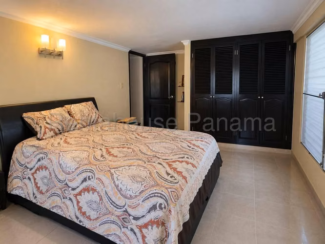 Venta Casa en Betania - Club X 26YCG8197