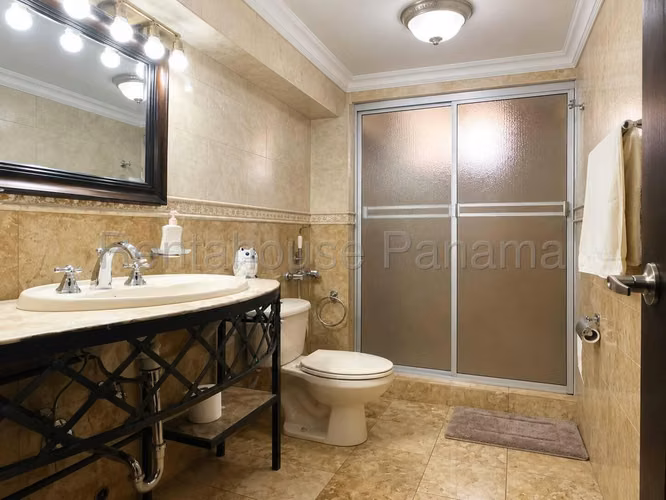 Venta Casa en Betania - Club X 26YCG8197